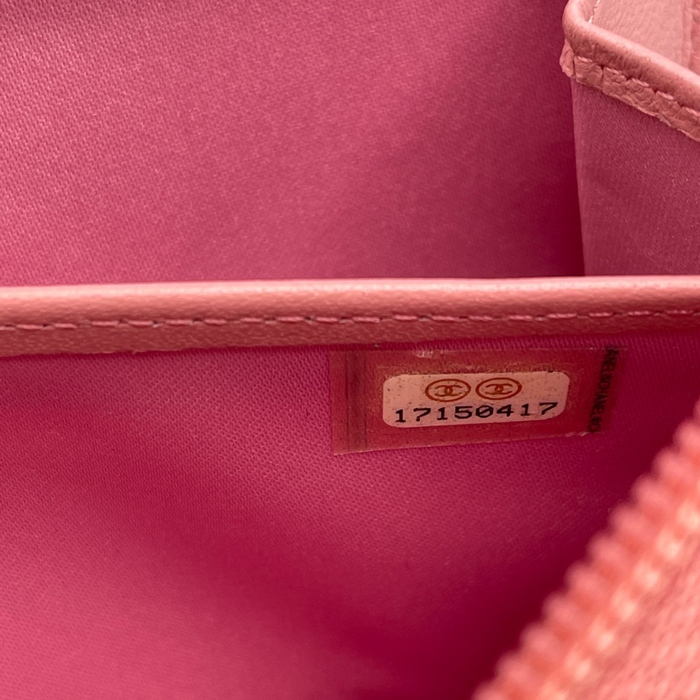 Chanel Camellia Lambskin Leather Zippy Wallet CC - Picture 15 of 16